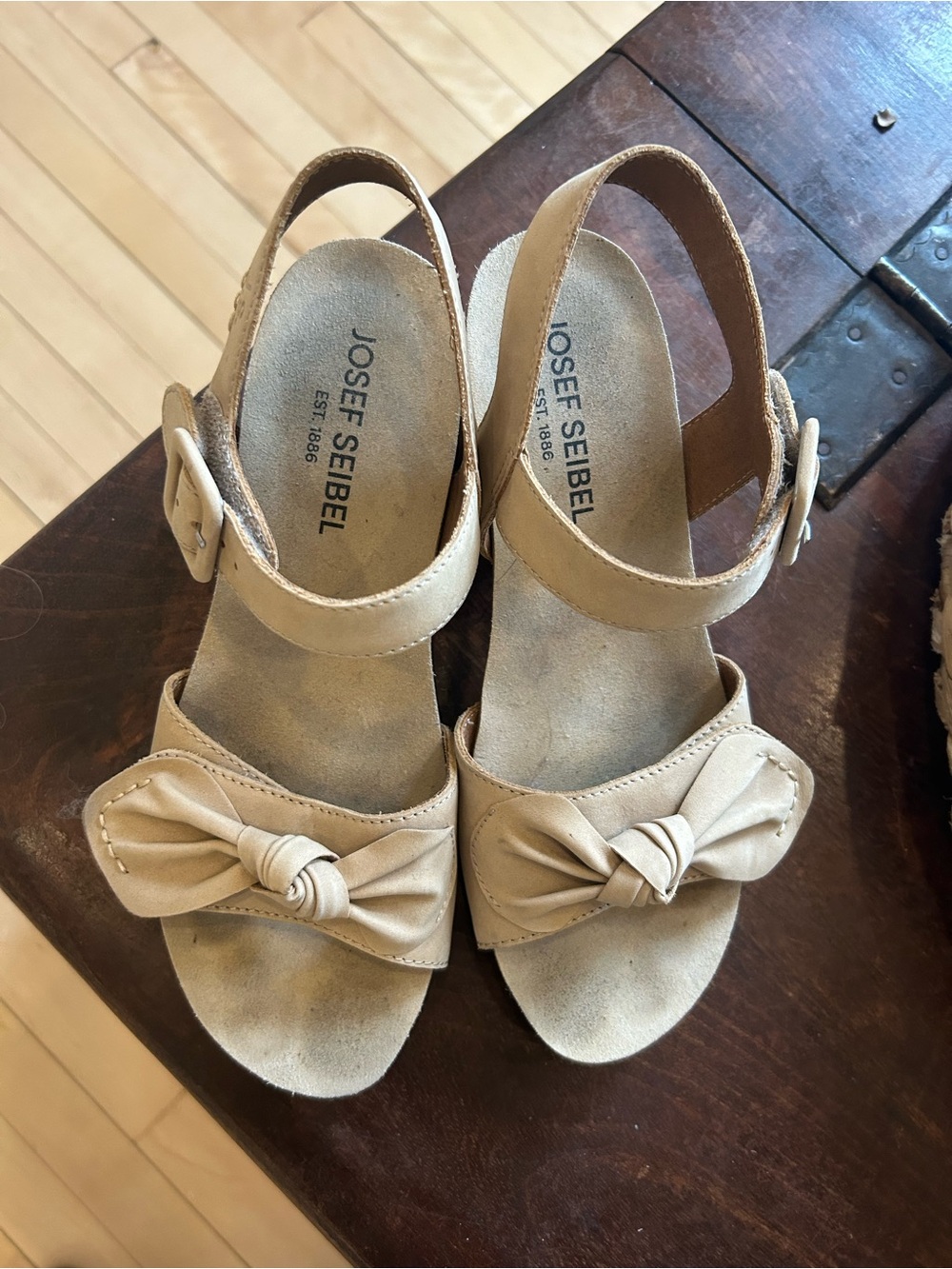 Josef Seibel Tan Knotted Bow Slingback Sandals